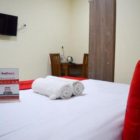 Reddoorz Near Sam Poo Kong 2 Hotel Semarang Exterior foto